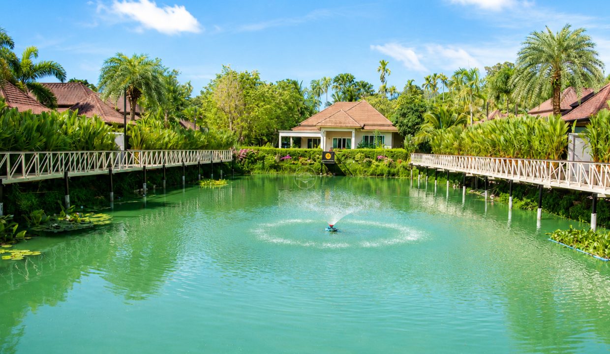 Diadem Lake_pond_2