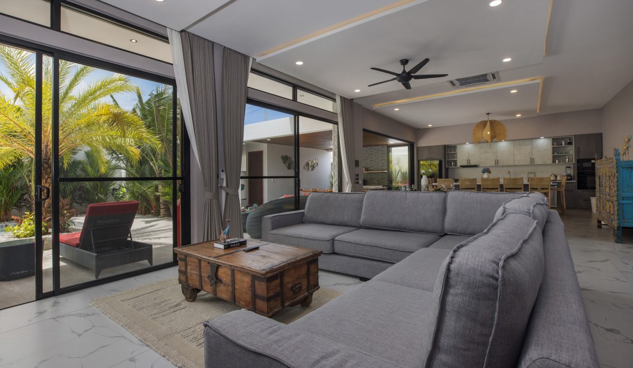 Livingroom (2)