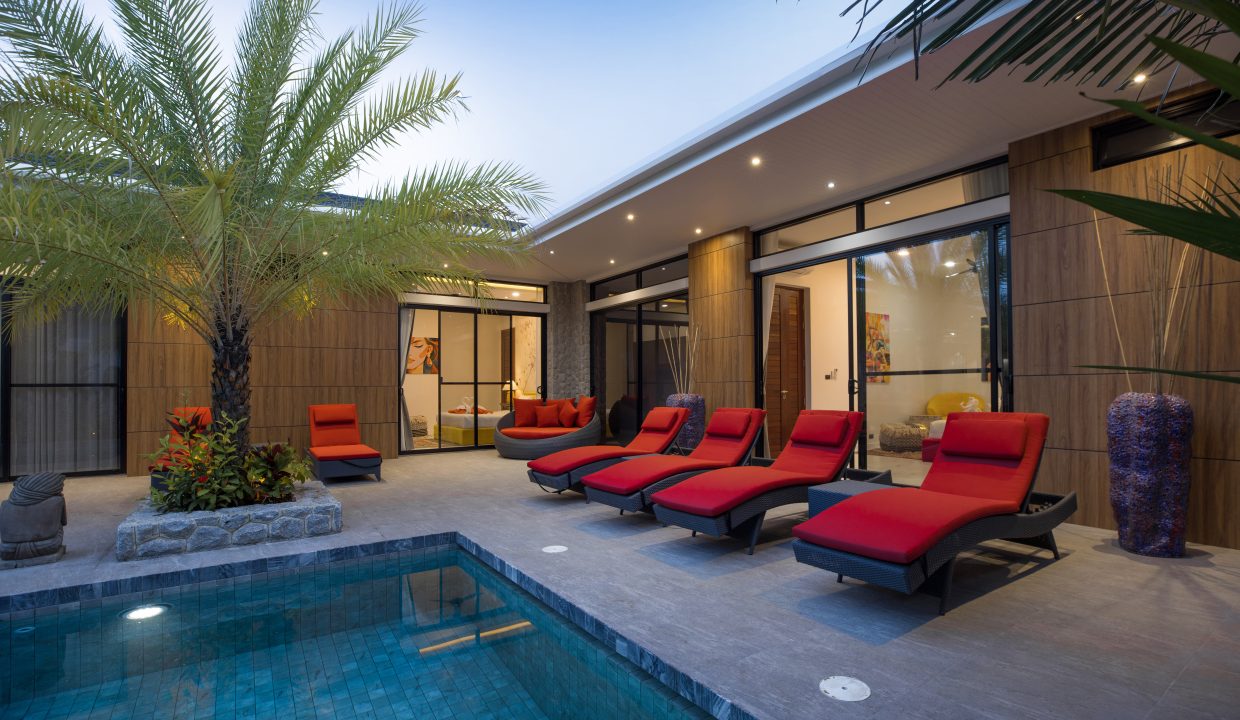 Night Pool (5)